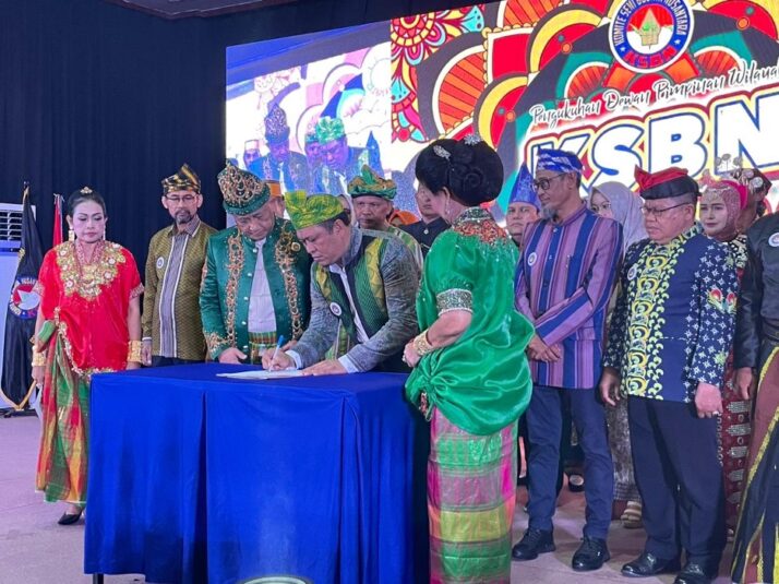 Dilantik sebagai Ketua KSBN Sultra, Ruksamin Sebut Sebagai Wadah yang Menunjukkan Karakter Bangsa